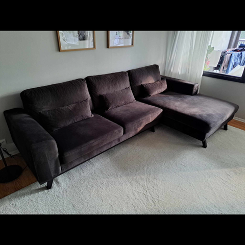 Nesten ny sofa, Trademax.