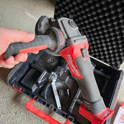 Milwaukee M18 CAG125-0X Vinkelsliper