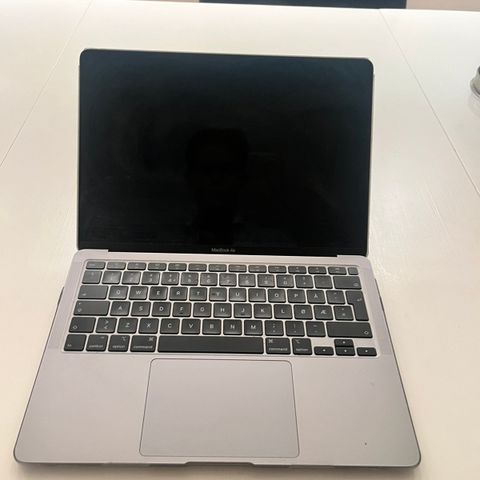 MacBook Air (2020)