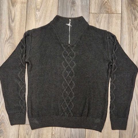 Helt NY uåpnet strikket genser med sølv-zipper (knit-sweater)