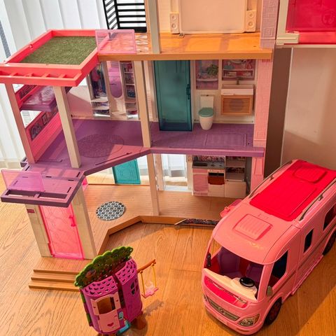 Barbie Leker hus og campingvogn