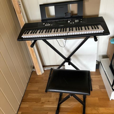 Yamaha keyboard-sett selges