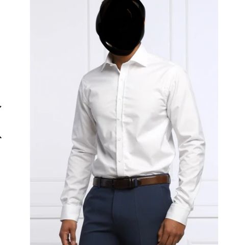 Oscar Jacobsen Slim Fit skjorte str. 41 (L)