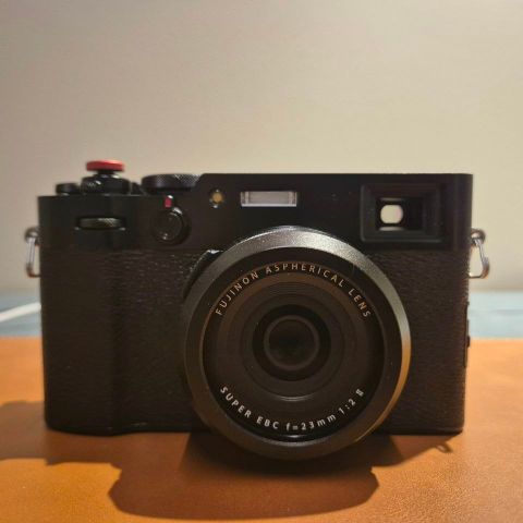 Fujifilm X100V