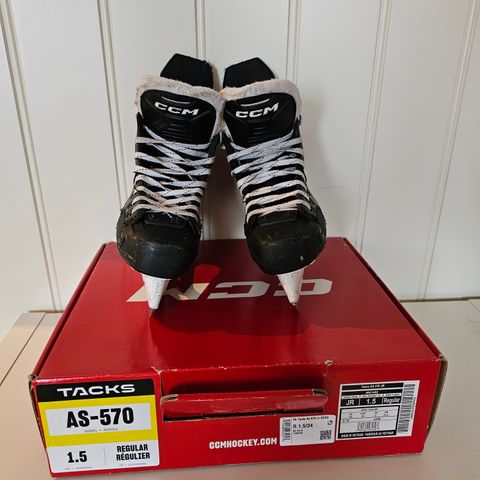 CCM Tacks AS-570 1.5 Jr. Regular.