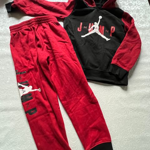 Jordan joggedress str 116