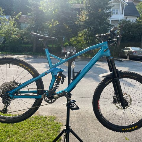 Canyon Strive cf. XL