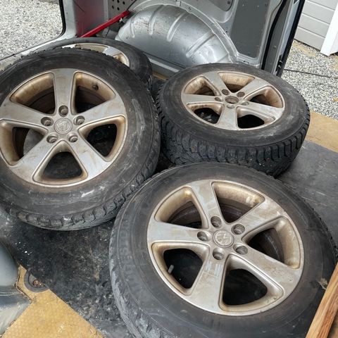 5x120 piggdekk til vw transporter