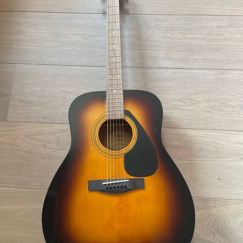 Yamaha Gitar