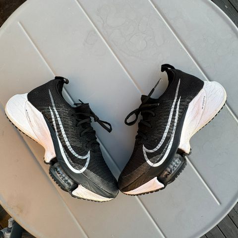 Nike Tempo Next %