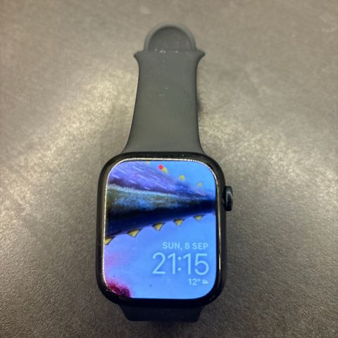 Apple Watch 8 45mm