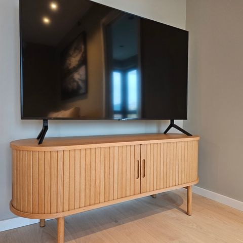 TV-bord 120cm med 2 sjalusidører