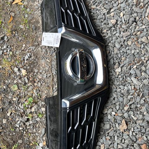 Grill til Nissan Quashqai. 2010 - 2014.