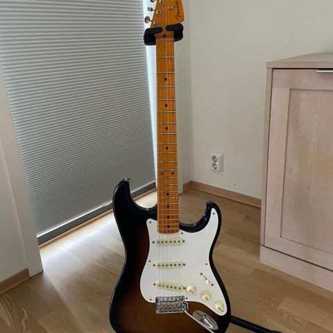 Fender Classic 50s Stratocaster 2-Color Sunburst Nitro Lacquer