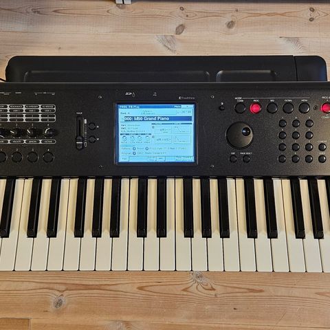 Korg M50 Music Workstation 61 tangenter