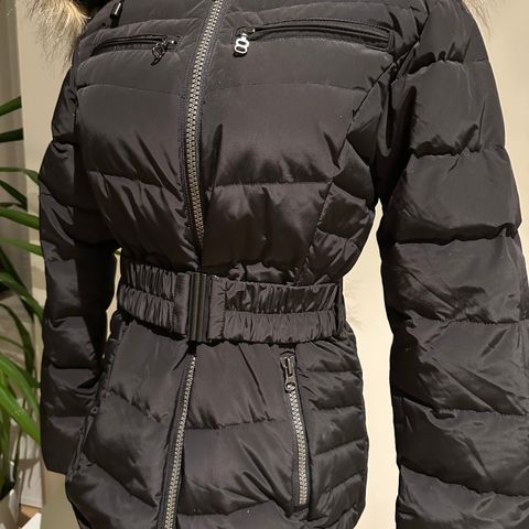 Dunjakke Altitude 8848 , som ny - Str 38 / Medium / Small