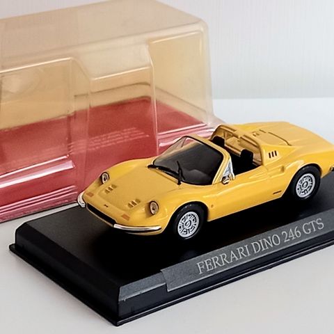 1:43 Ferrari Dino 246 GTS