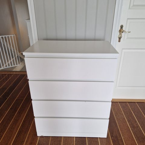 Malm kommode 80x100 - 4 skuffer