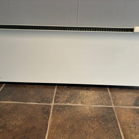 Ny pris! 3 stk Adax panelovn TPA 10 - 1000 watt selges samlet for 1000kr