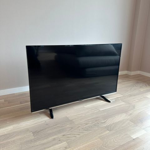 TV - Panasonic 40''