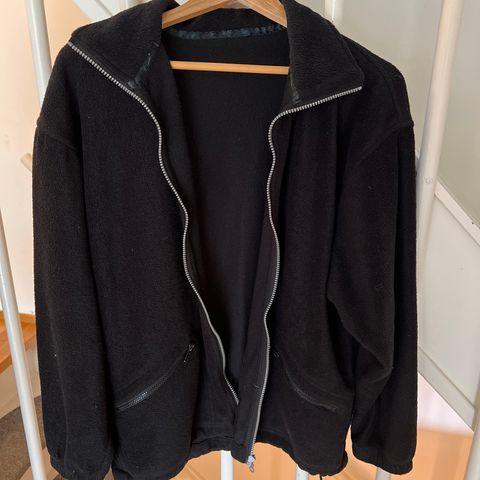 Fleece genser str. XL selges for 100kr