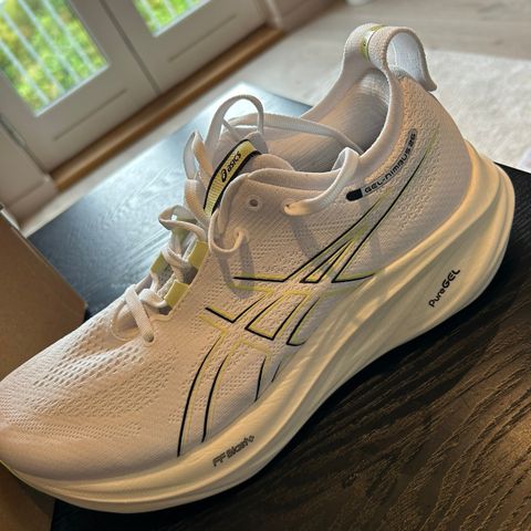 Asics joggesko str 42,5