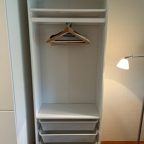 Garderobe skap fra IKEA