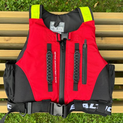 Baltic vest til vannsport 30-50kg