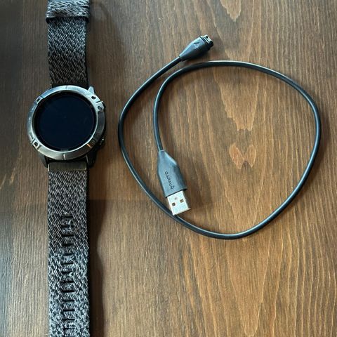 Garmin 6X Pro Solar Titanium