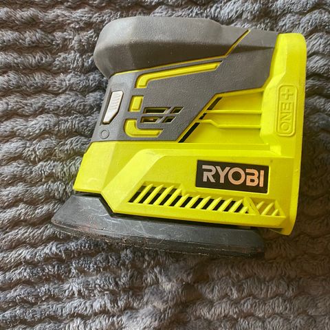 Ryobi deltaslipemaskin