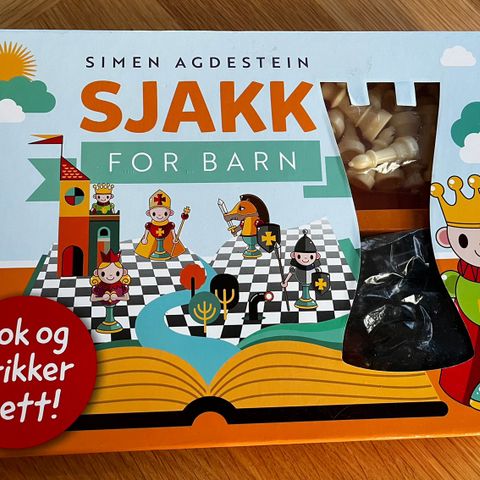 Sjakk for barn - Simen Agdestein (bok og brikker i ett)