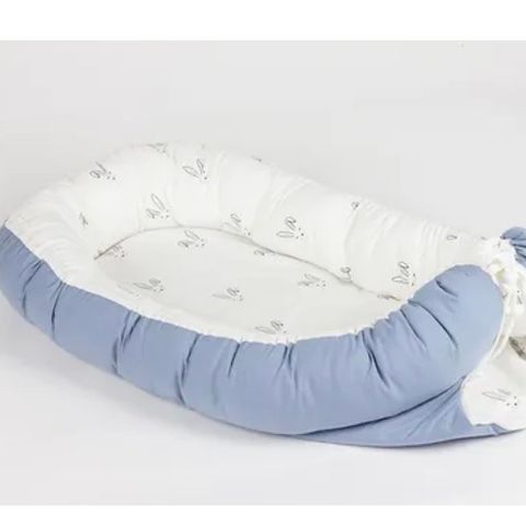 Blått babynest