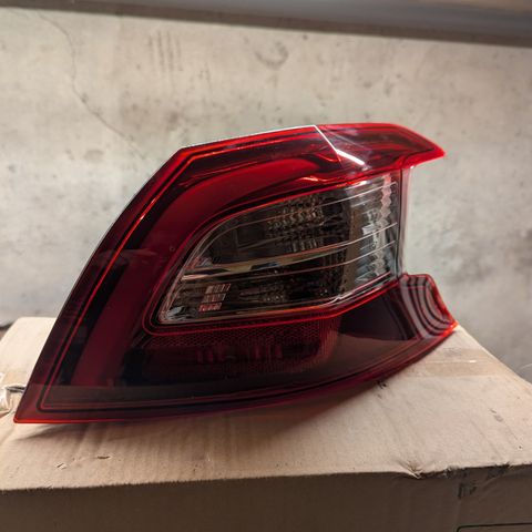 Baklampe Peugeot 308 kombi