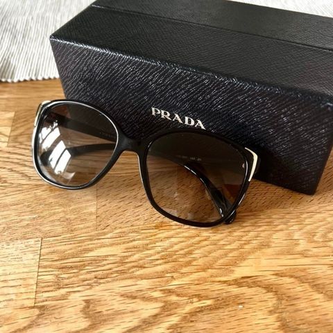 PRADA solbriller