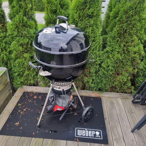 Weber master touch GBS 57 med Rotisseri og trekk