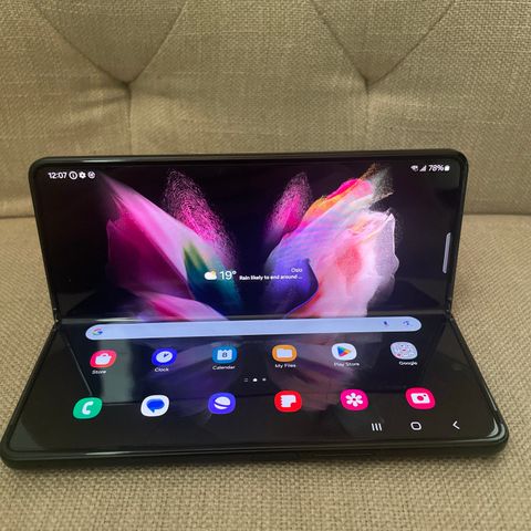 Som ny Samsung galaxy Z fold 3 512GB