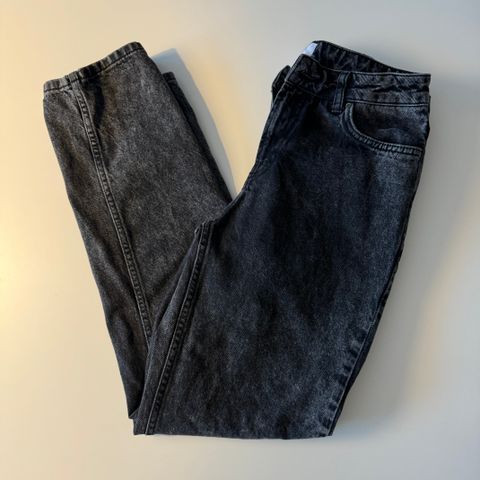 Grunt jeans str. 27