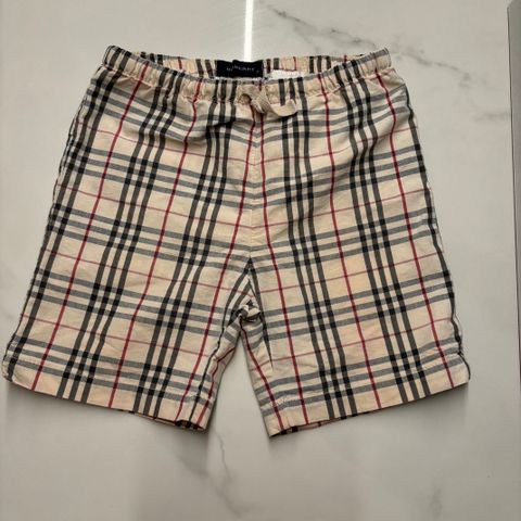 Burberry shorts , str 3, pent brukt