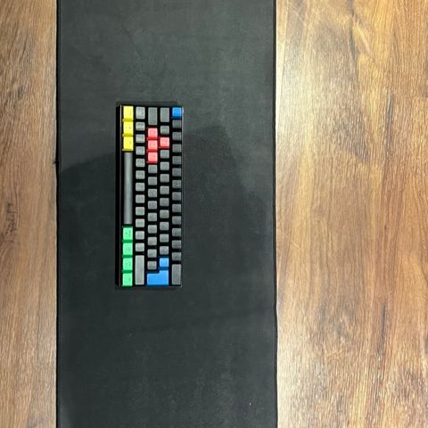 Gaming NOS tastatur med musematte NED PRISET