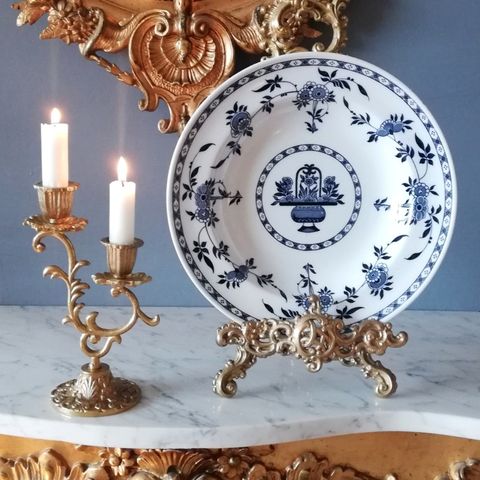 Antikk, viktoriansk dyp tallerken: Blått hvitt engelsk fajanse. Delftware.