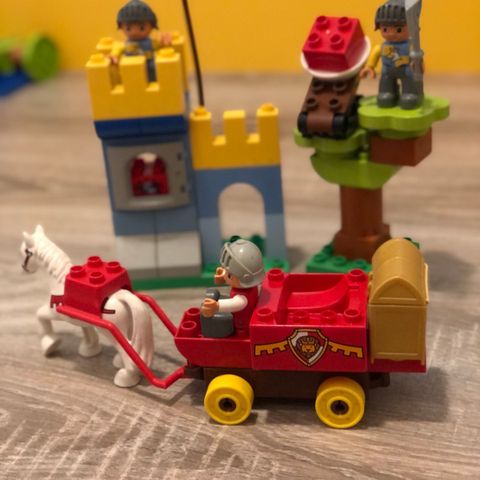 LEGO DUPLO Skatt under angrep