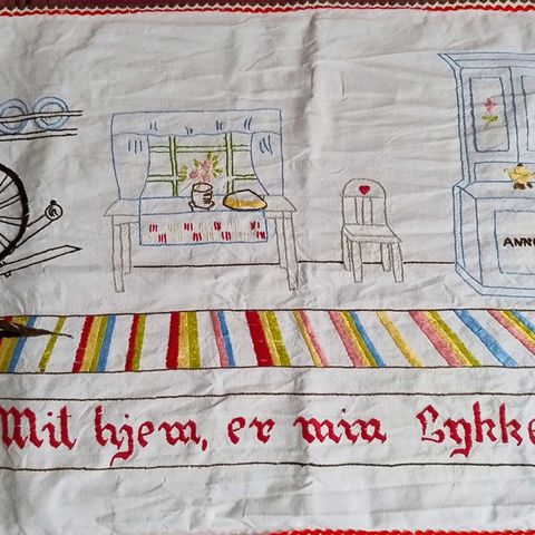 Gammel brodert løper