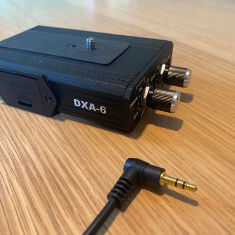 BeachTek DXA-6 Mikrofon Adapter for kondensator mikrofoner.