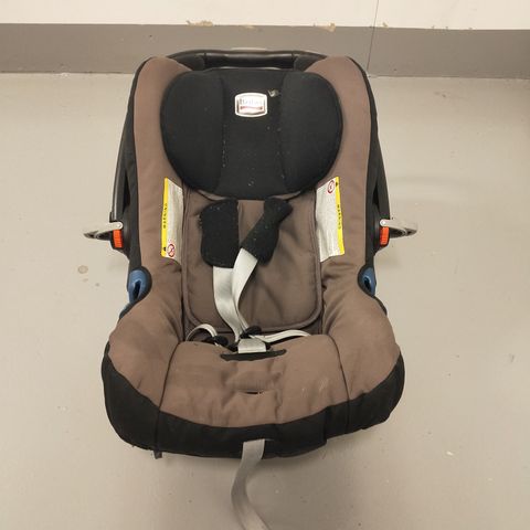 BRITAX - Baby car seat.