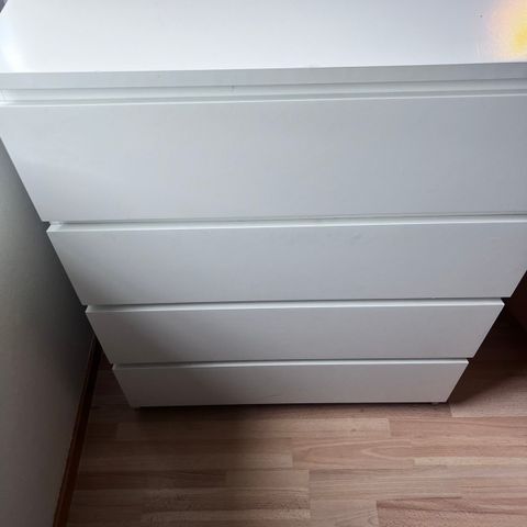 Malm kommode