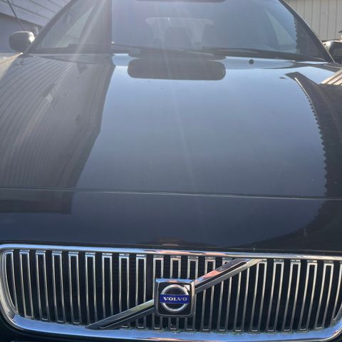 Grill Volvo v70 2005.