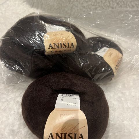 Anisia Kid Mohair