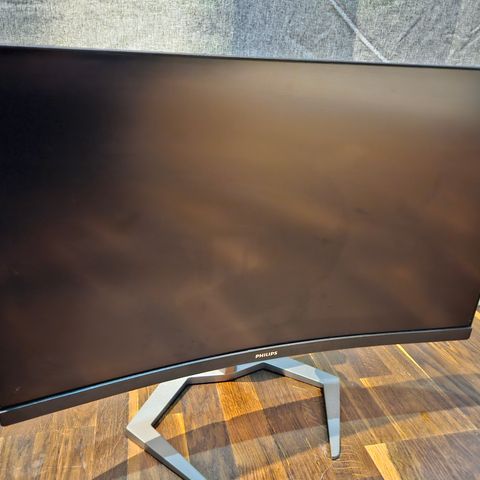 Philips 27" Curved gamingskjerm 240hz 16:9 FULL HD