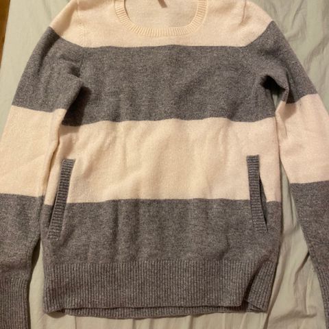 Victoria Secret Cashmere sweater