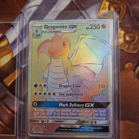 Dragonite GX Rainbow Rare